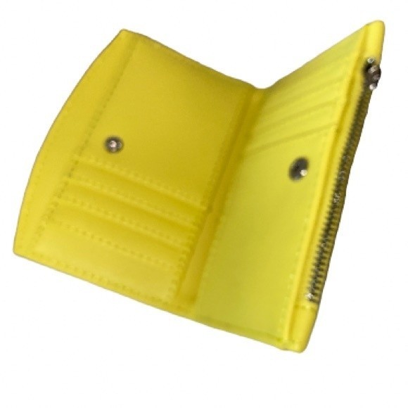 STEVE MADDEN  B Caseyy Walllet Card Holder logo spell gold 4”X 5.5” - Picture 5 of 8